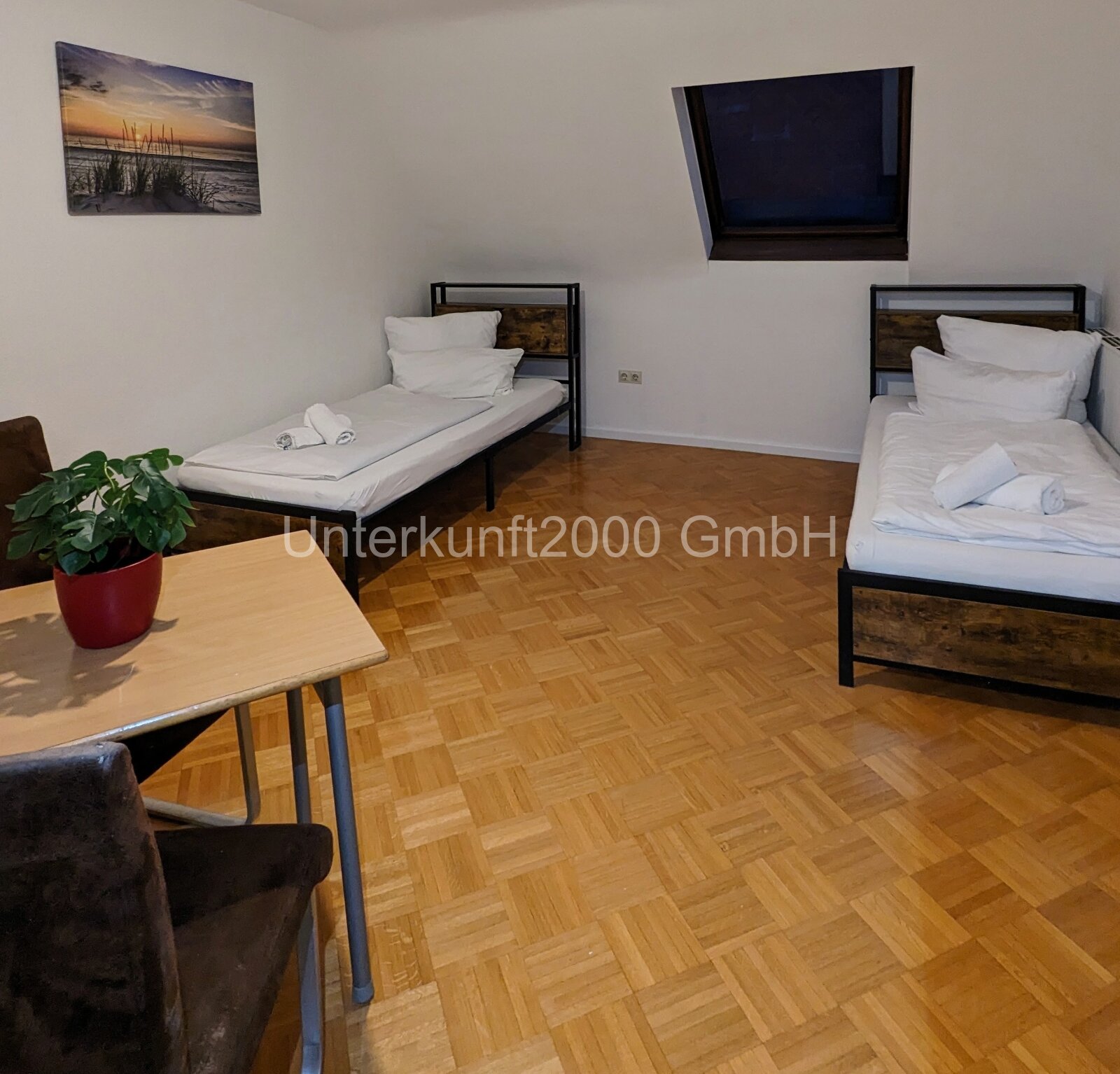 Vollmöbeliertes Haus mit 4x Zimmern