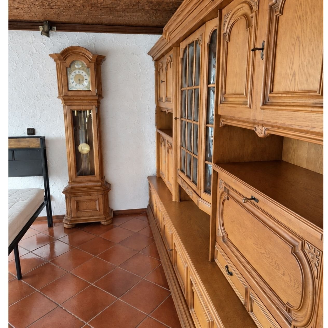 Moderne Neugestaltung der Seite - --T. Moderne Neugestaltung der Seite - --T.