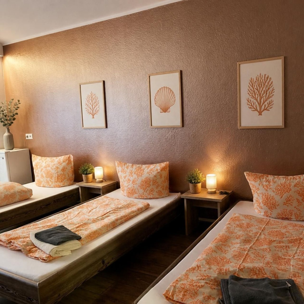 Moderne Neugestaltung der Seite - --T. Moderne Neugestaltung der Seite - --T.