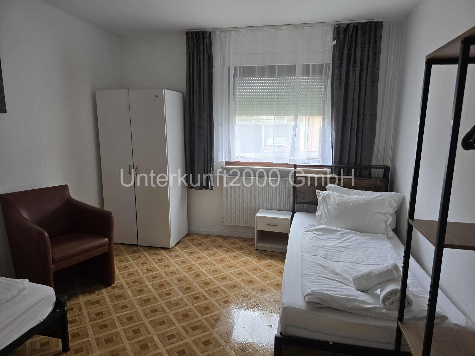 Vollmöbeliertes Haus mit 4x Zimmern