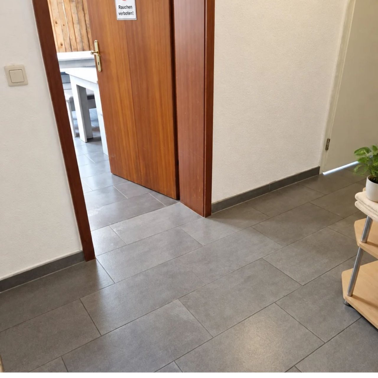 Moderne Neugestaltung der Seite - --T. Moderne Neugestaltung der Seite - --T.