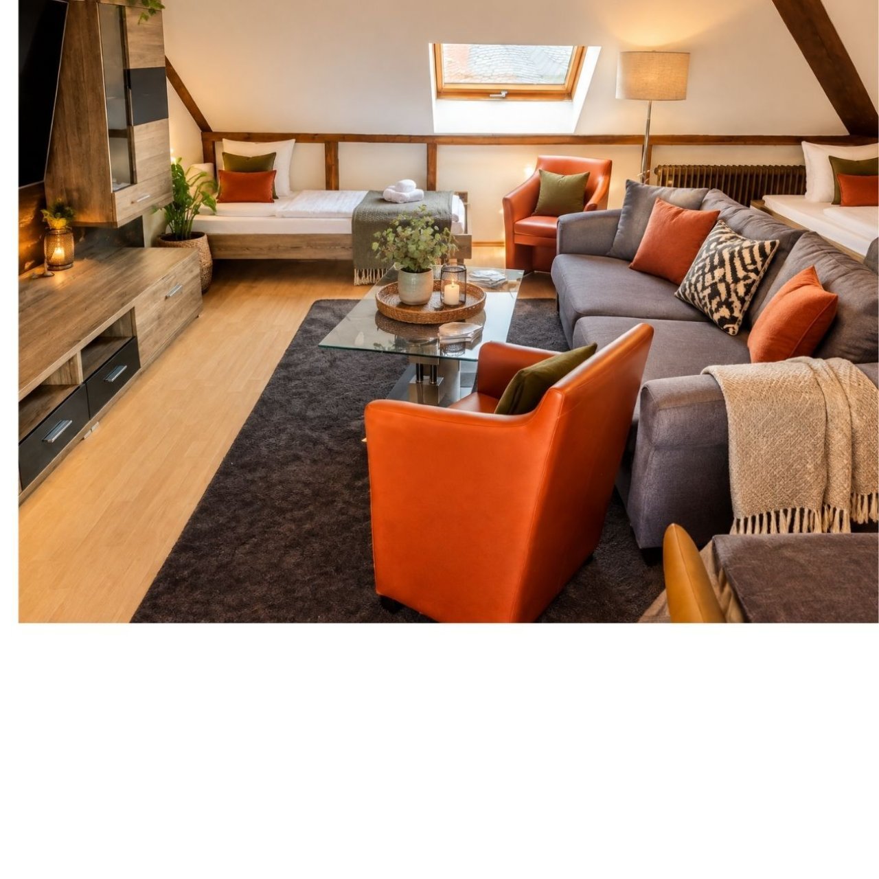 Moderne Neugestaltung der Seite - --T. Moderne Neugestaltung der Seite - --T.