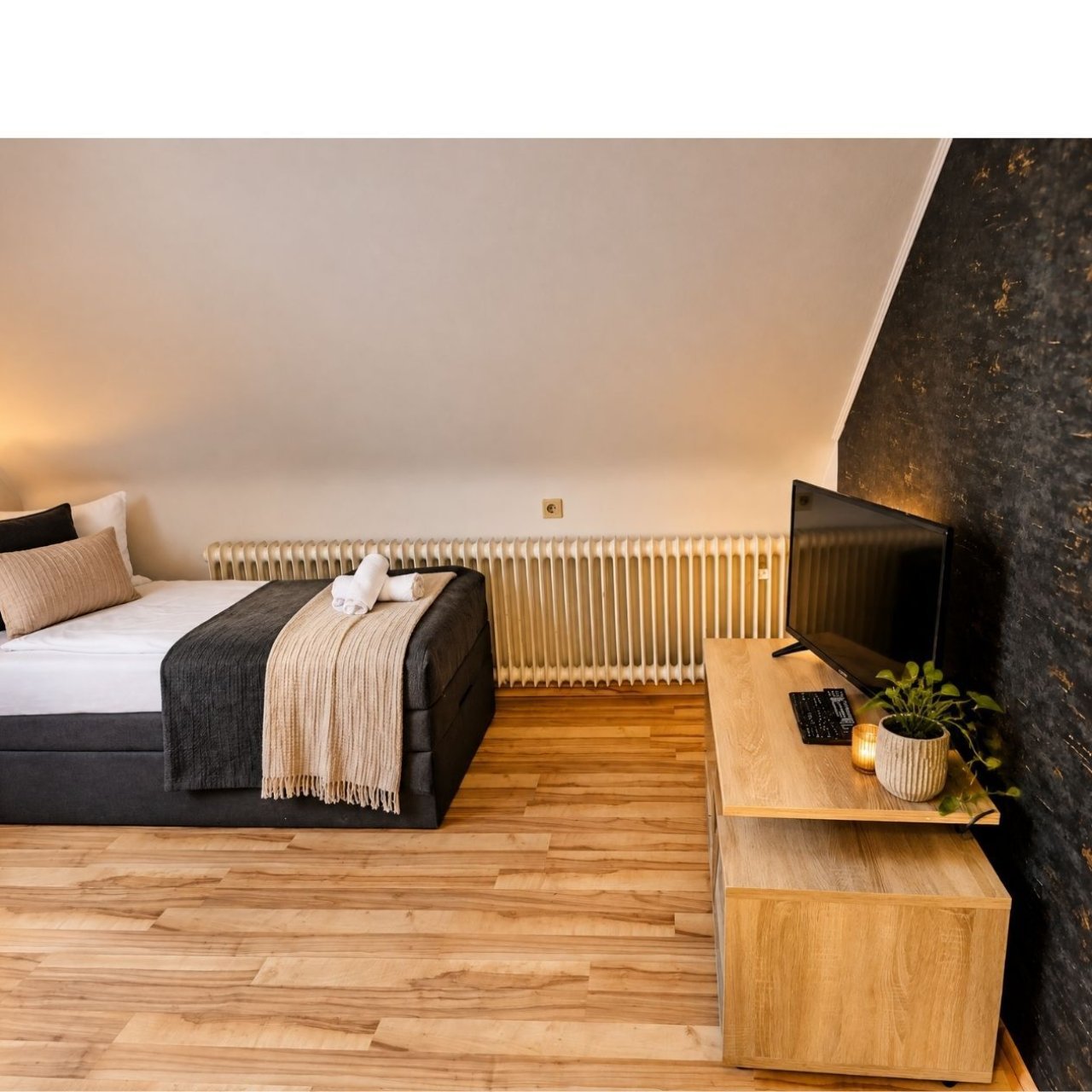 Moderne Neugestaltung der Seite - --T. Moderne Neugestaltung der Seite - --T.