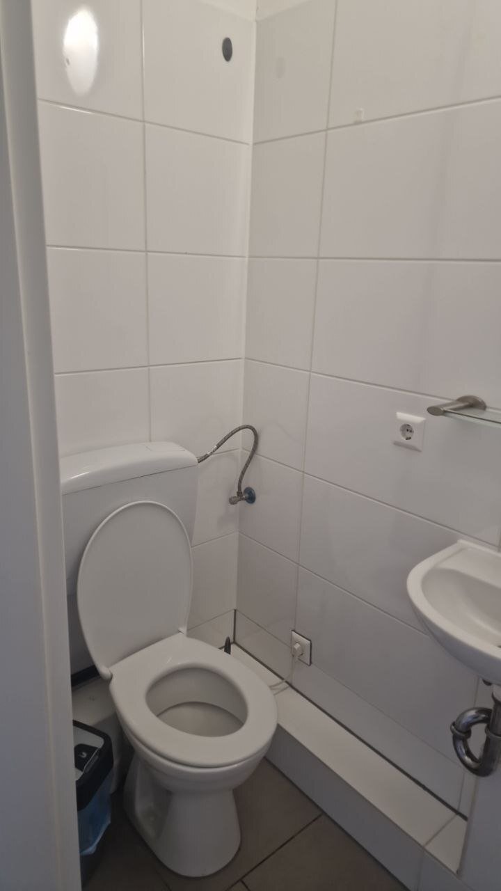 Komplettes Gebäude