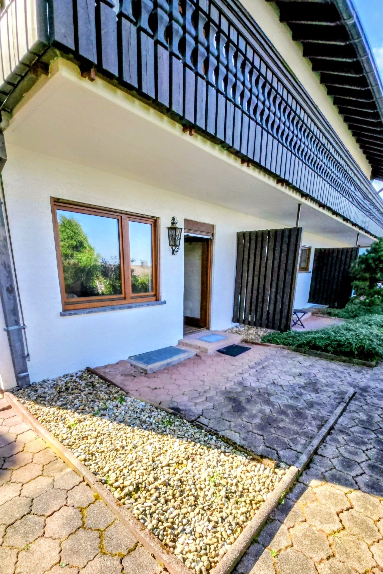 Apartment mit Vorgarten