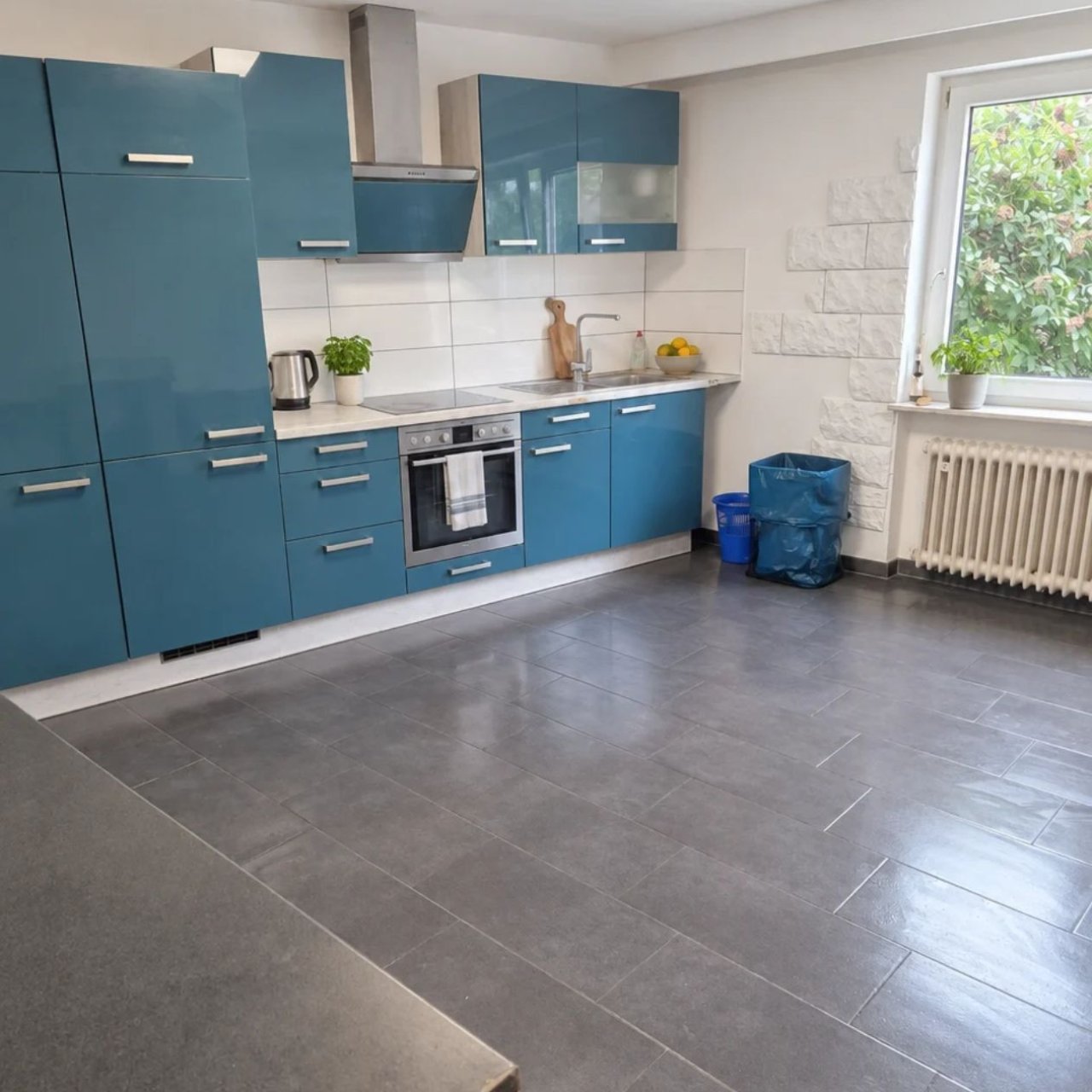 Moderne Neugestaltung der Seite - --T. Moderne Neugestaltung der Seite - --T.