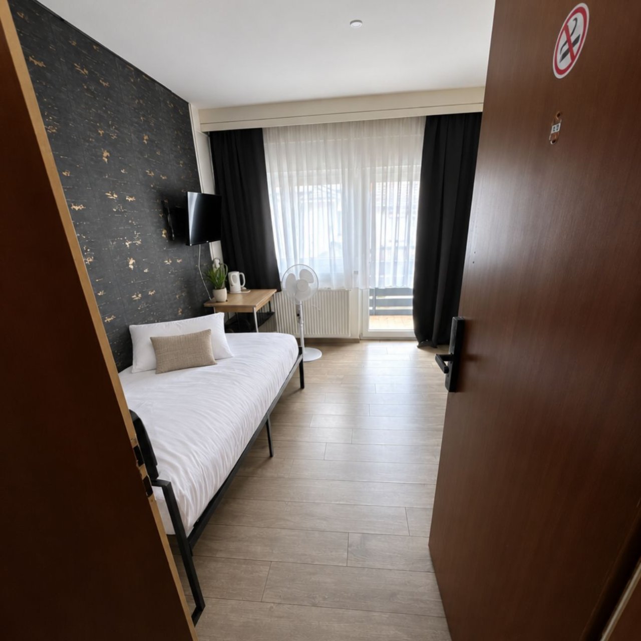 Moderne Neugestaltung der Seite - --T. Moderne Neugestaltung der Seite - --T.