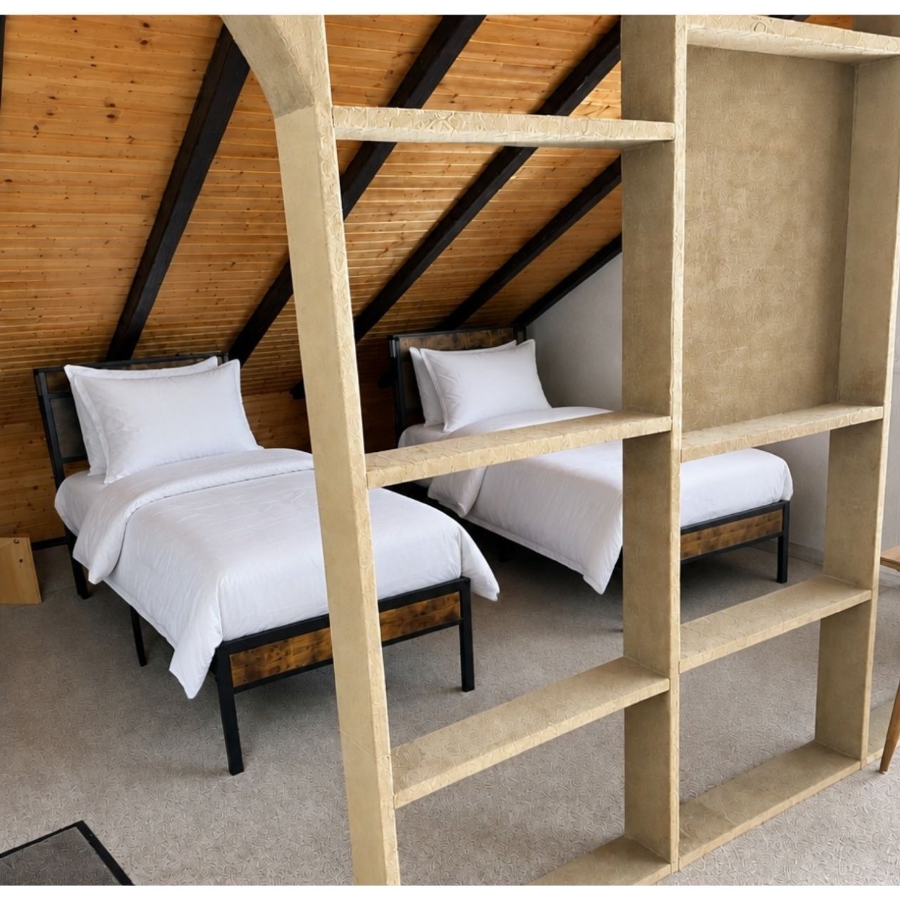 Moderne Neugestaltung der Seite - --T. Moderne Neugestaltung der Seite - --T.