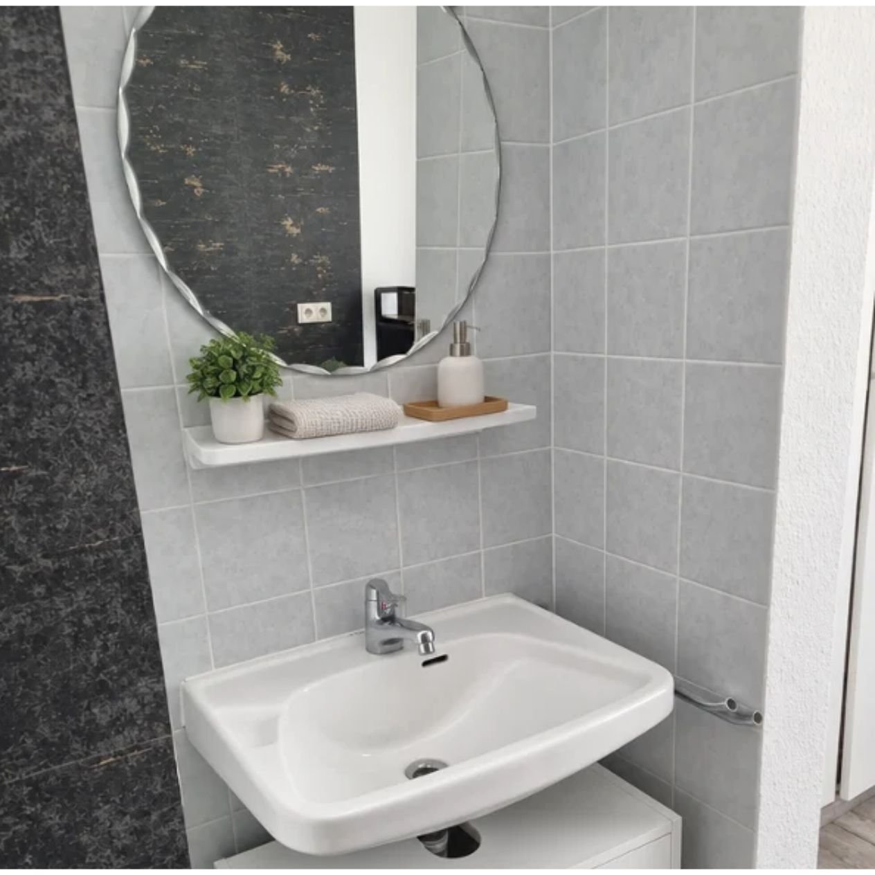 Moderne Neugestaltung der Seite - --T. Moderne Neugestaltung der Seite - --T.