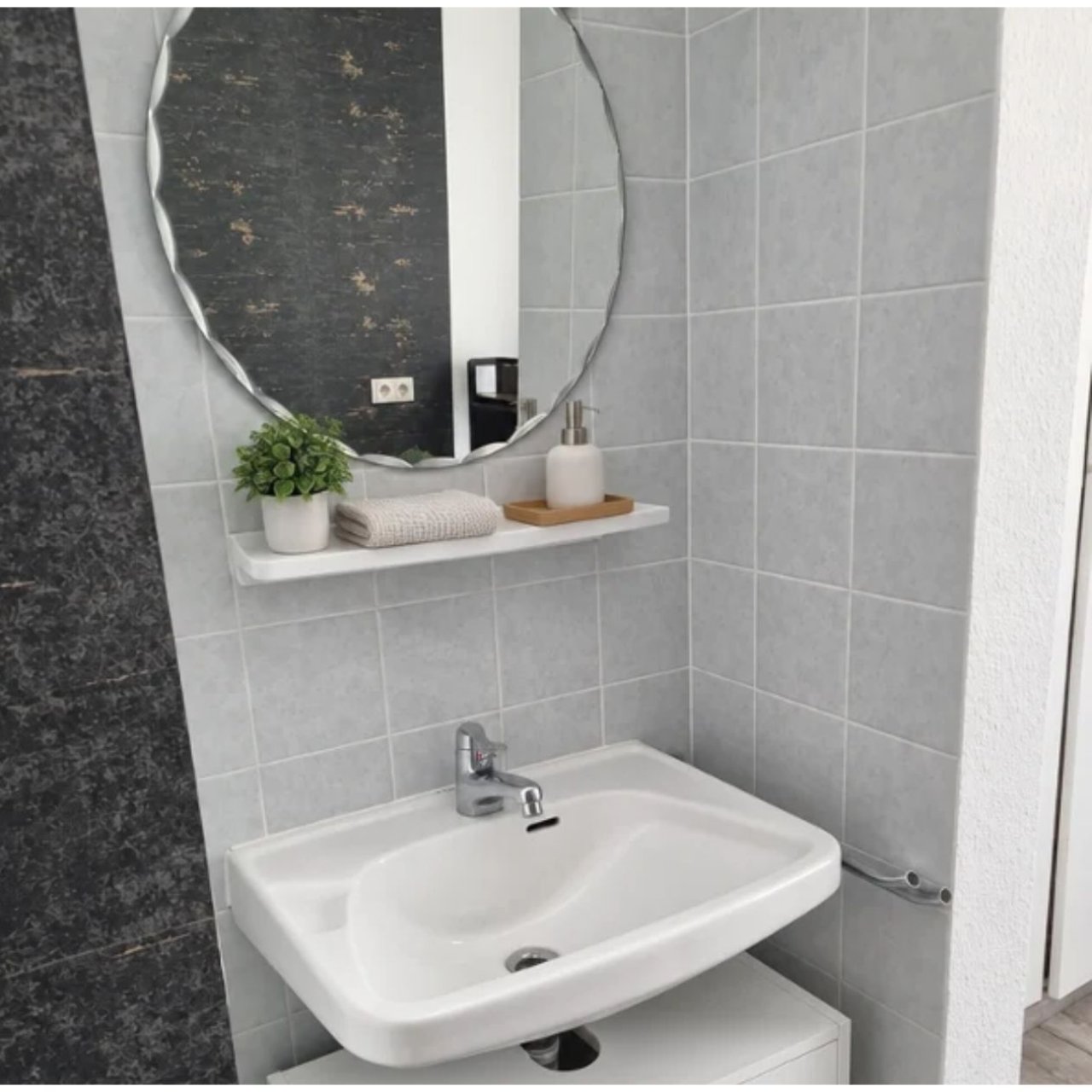 Moderne Neugestaltung der Seite - --T. Moderne Neugestaltung der Seite - --T.