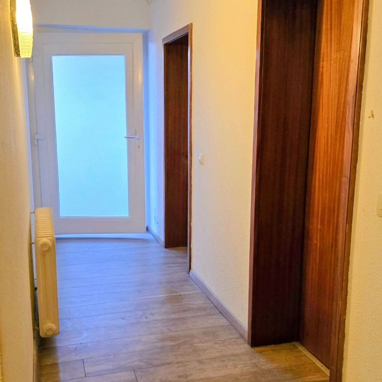 Moderne Neugestaltung der Seite - --T.