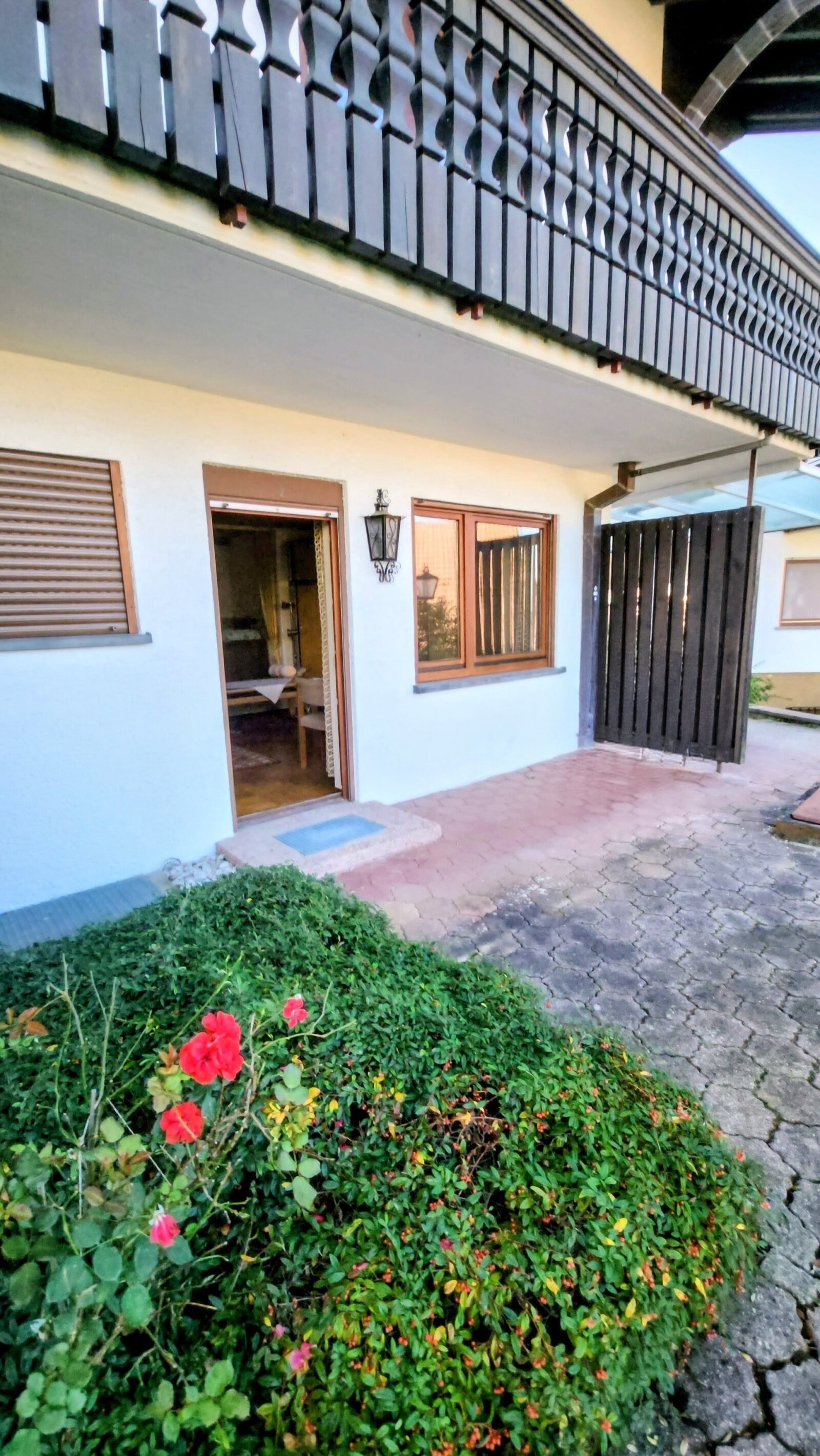 Apartment mit Vorgarten