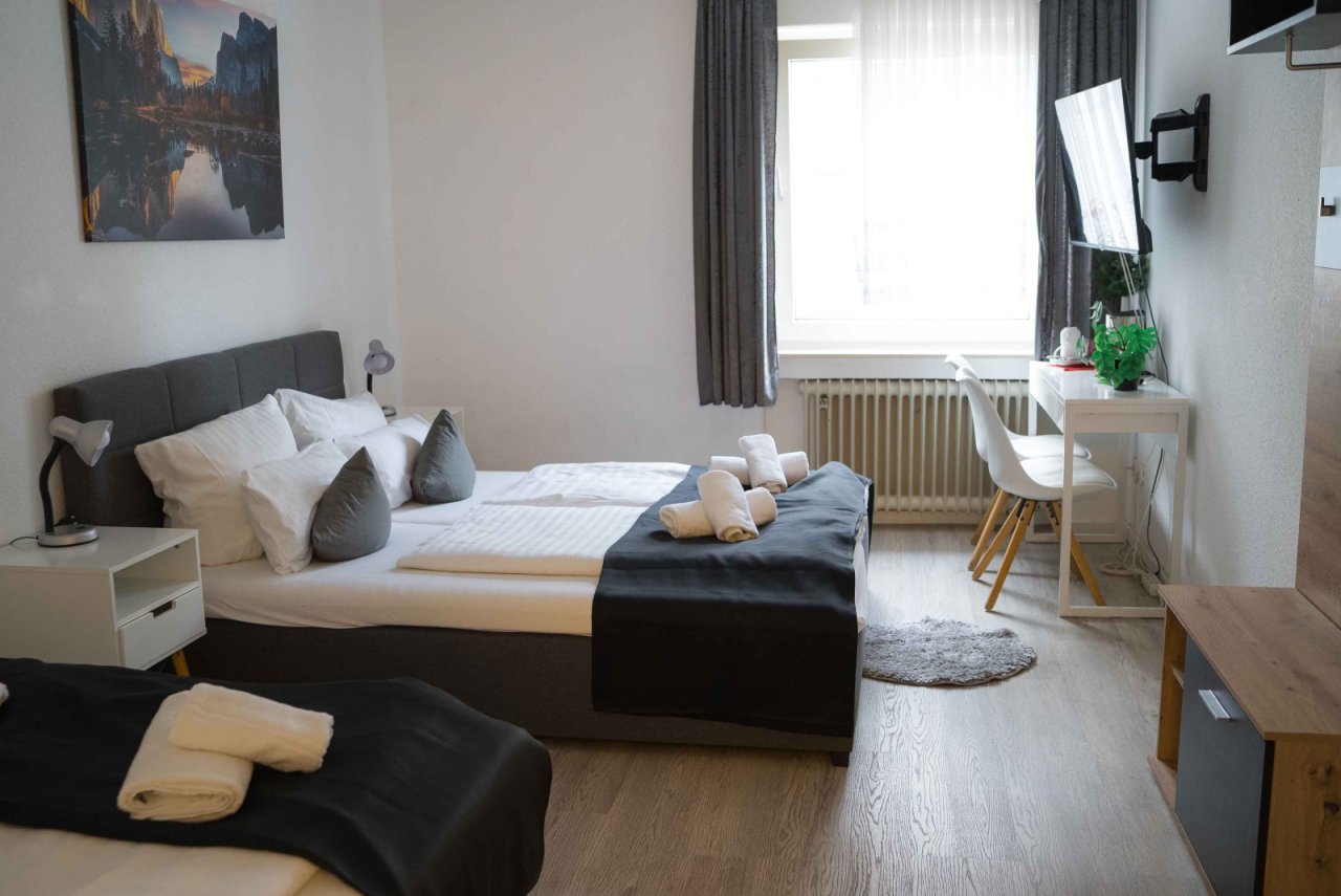 Hotel Schiff- neu komp