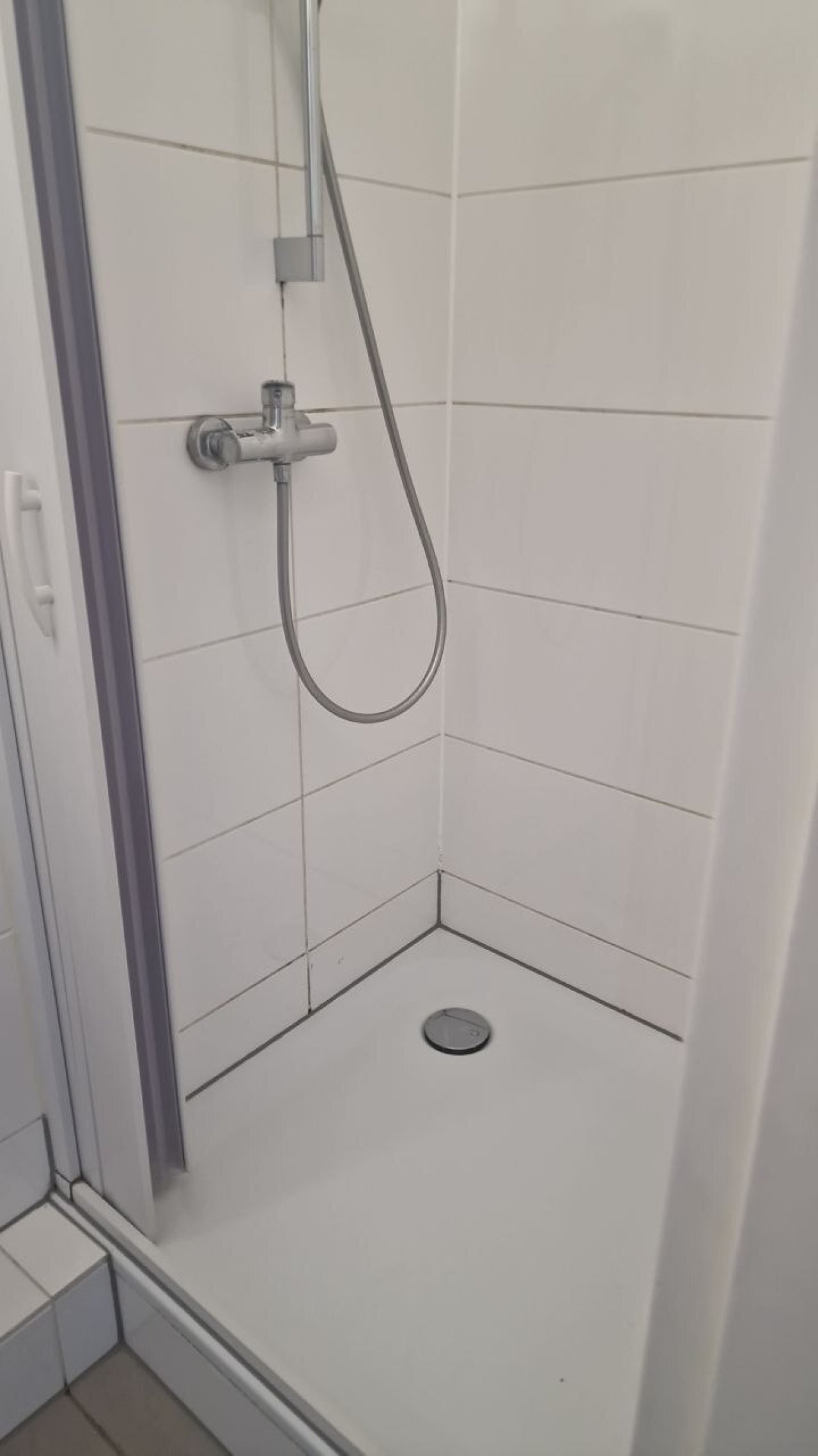 Dusche+WC Dusche+WC